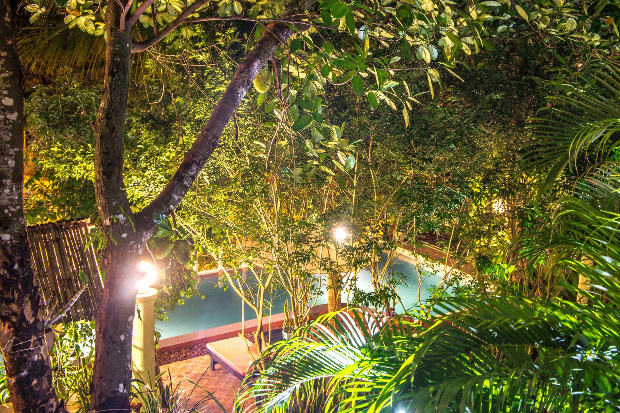 Отель Tropical Hill Kep Cambodia Экстерьер фото